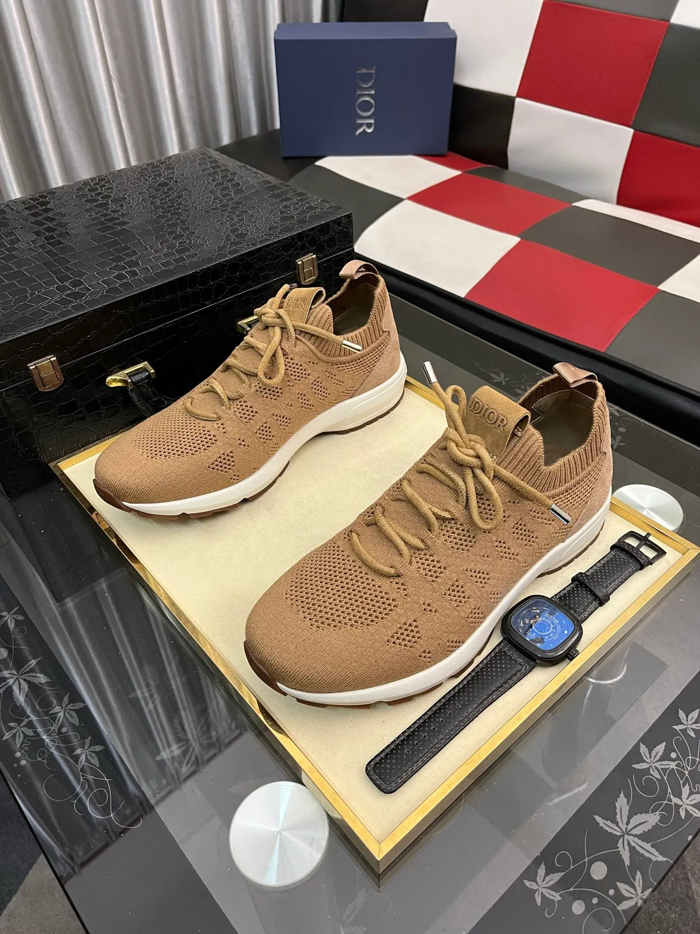 Men's shoes 💰: 400⌚️⌚️2025 new Dior fly-knit breathable casual men's shoes are on the market, original order, impeccable, the upper is made of imported fly-knit, and the original outsole is made one to one quarter. It is super comfortable on the feet. It is a must-buy pair of shoes. Available in sizes 38-446️⃣